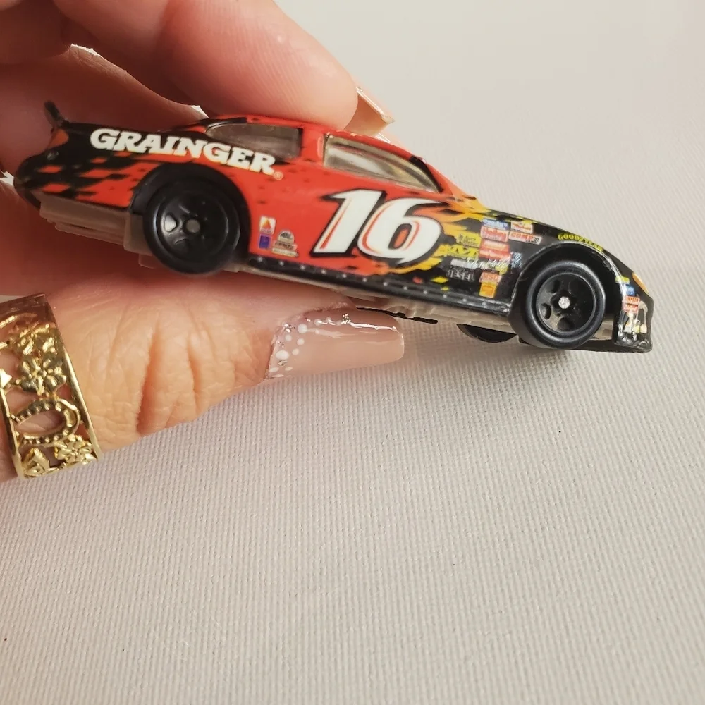 Vintage 1999 #16 Grainger Hot Wheel